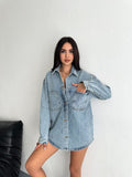 Jachetă oversized din denim deschis cu aplicații strălucitoare în carouri