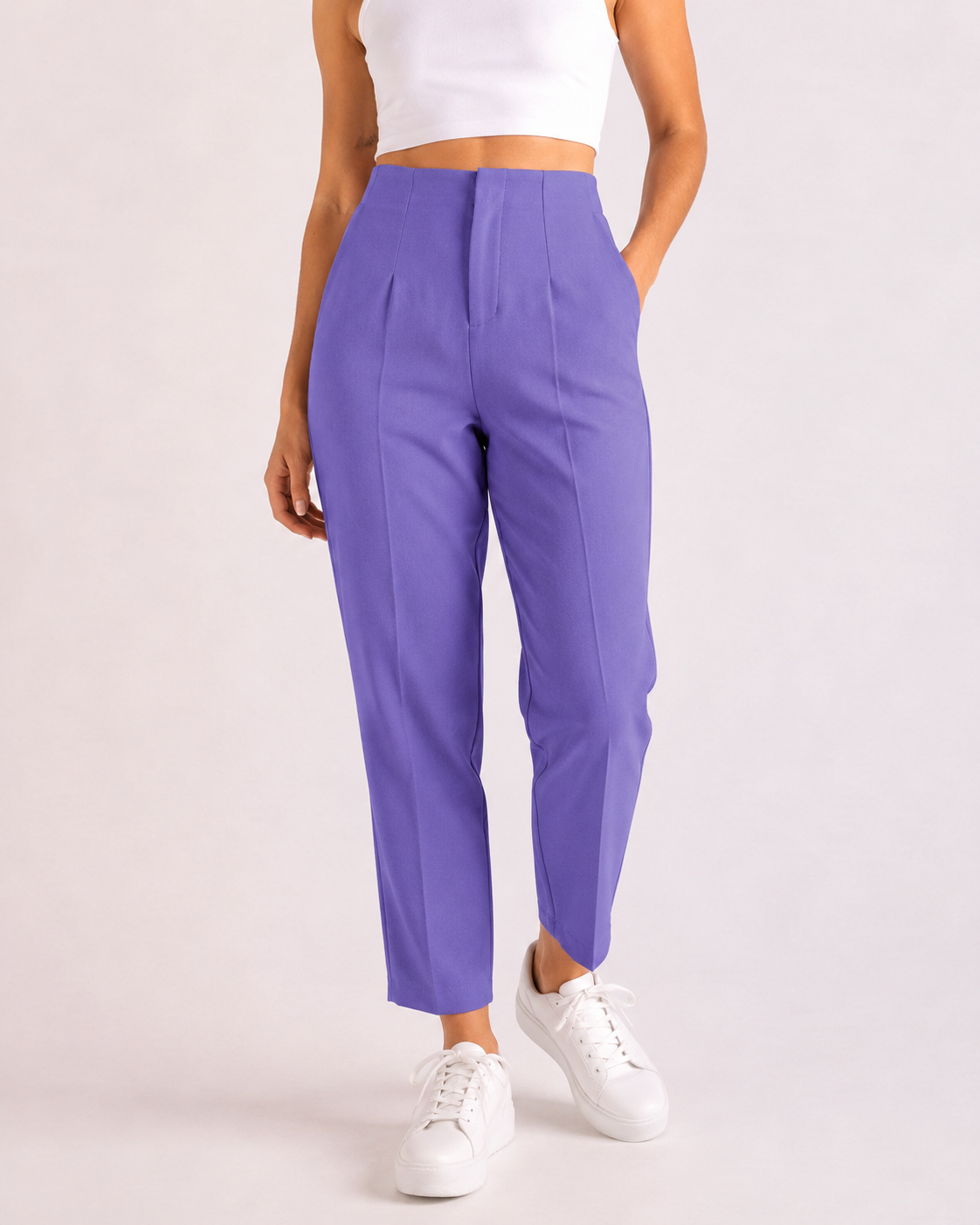 Pantaloni damă eleganți cu talie înaltă și croială conică