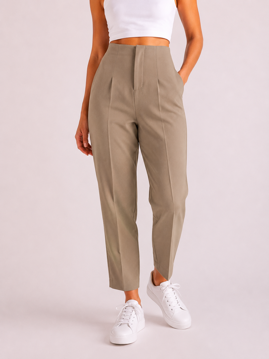 Pantaloni damă eleganți cu talie înaltă și croială conică