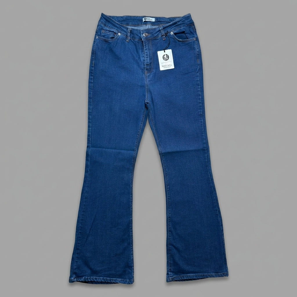 Plus size flare fit Noventa blue jeans with mid-rise