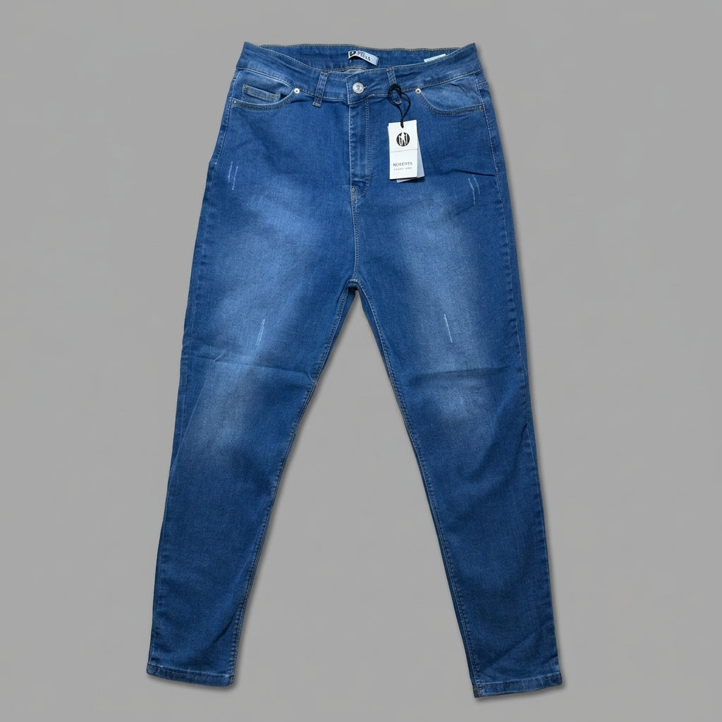 Plus size mom fit Noventa blue jeans with a faded effect